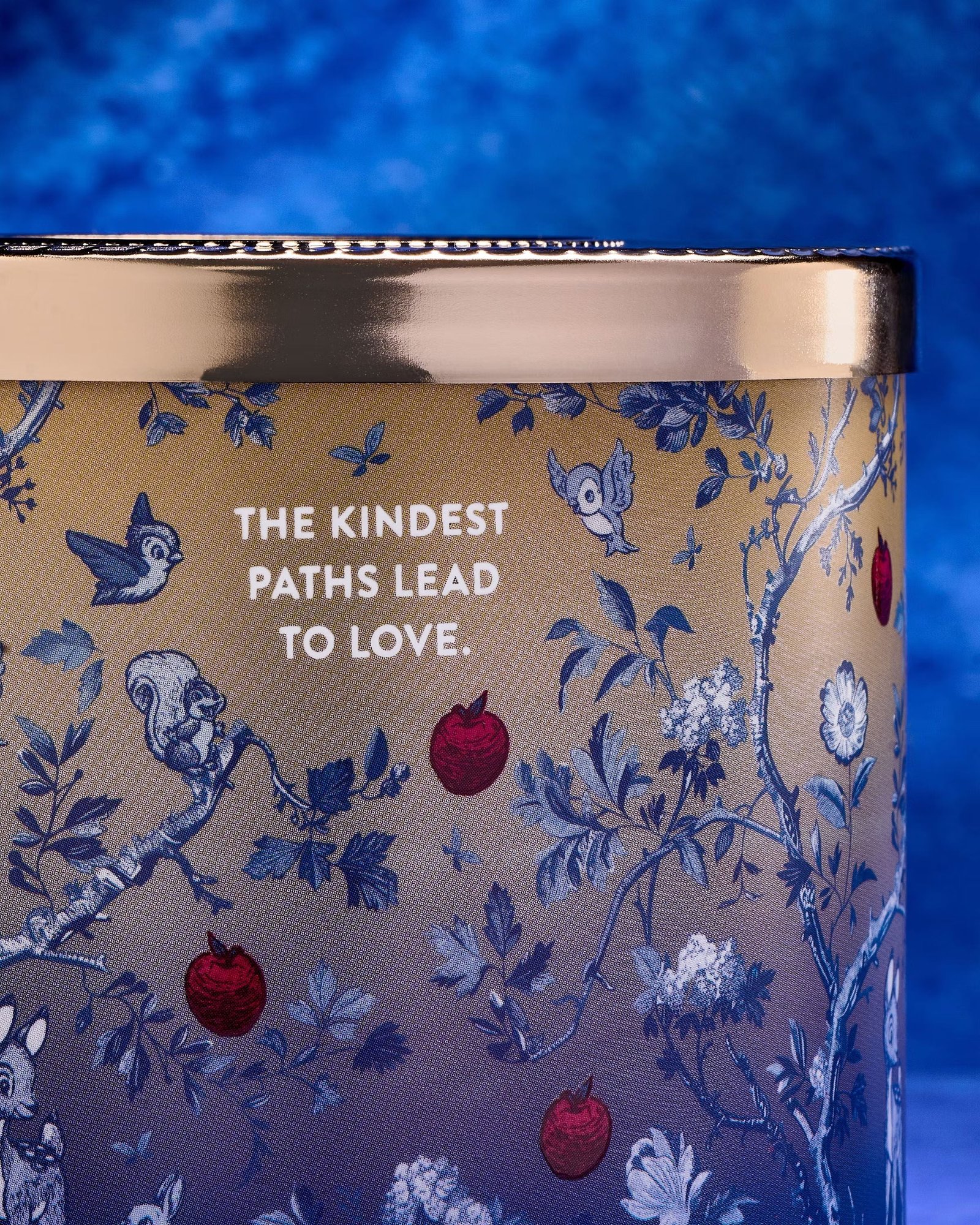Snow White 3-Wick Candle - Image 6